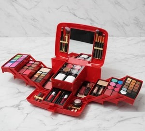 Grand Make Up Kit for Girls – Washable Kids Makeup Toy Set with Cosmetic Case مجموعة مكياج كبيرة للبنات – ألعاب مكياج قابلة للغسل مع حقيبة تجميل